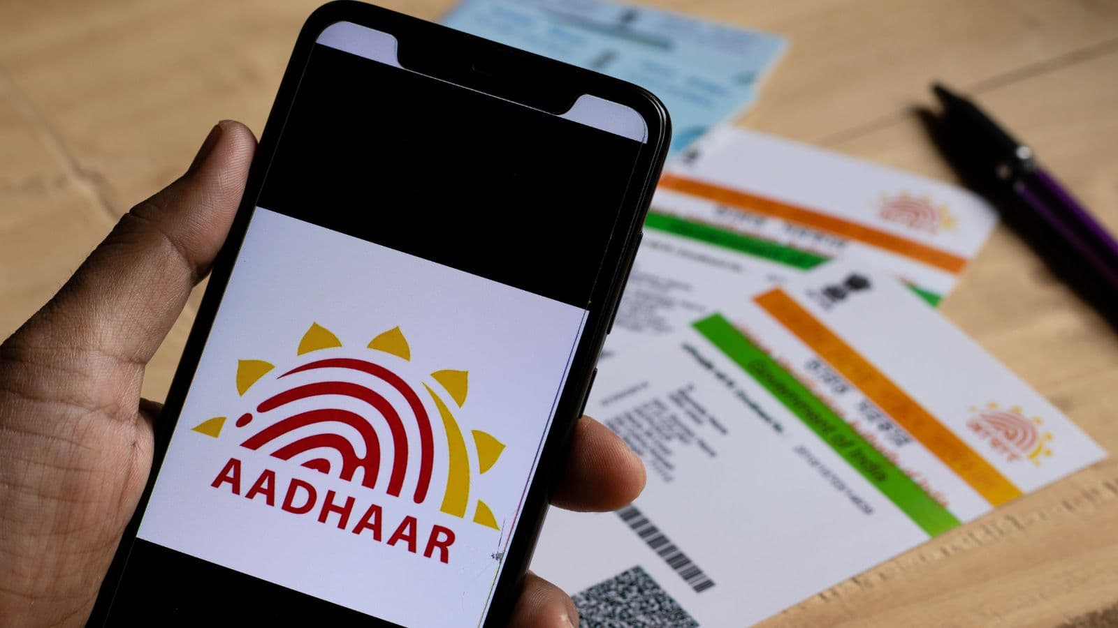 Government dropping plans for mandatory Aadhaar app pre-installation on phones